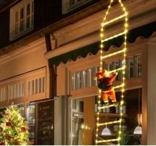 ESCALERA LED PAPA NOEL DECORATIVA 1.5M NAVIDAD